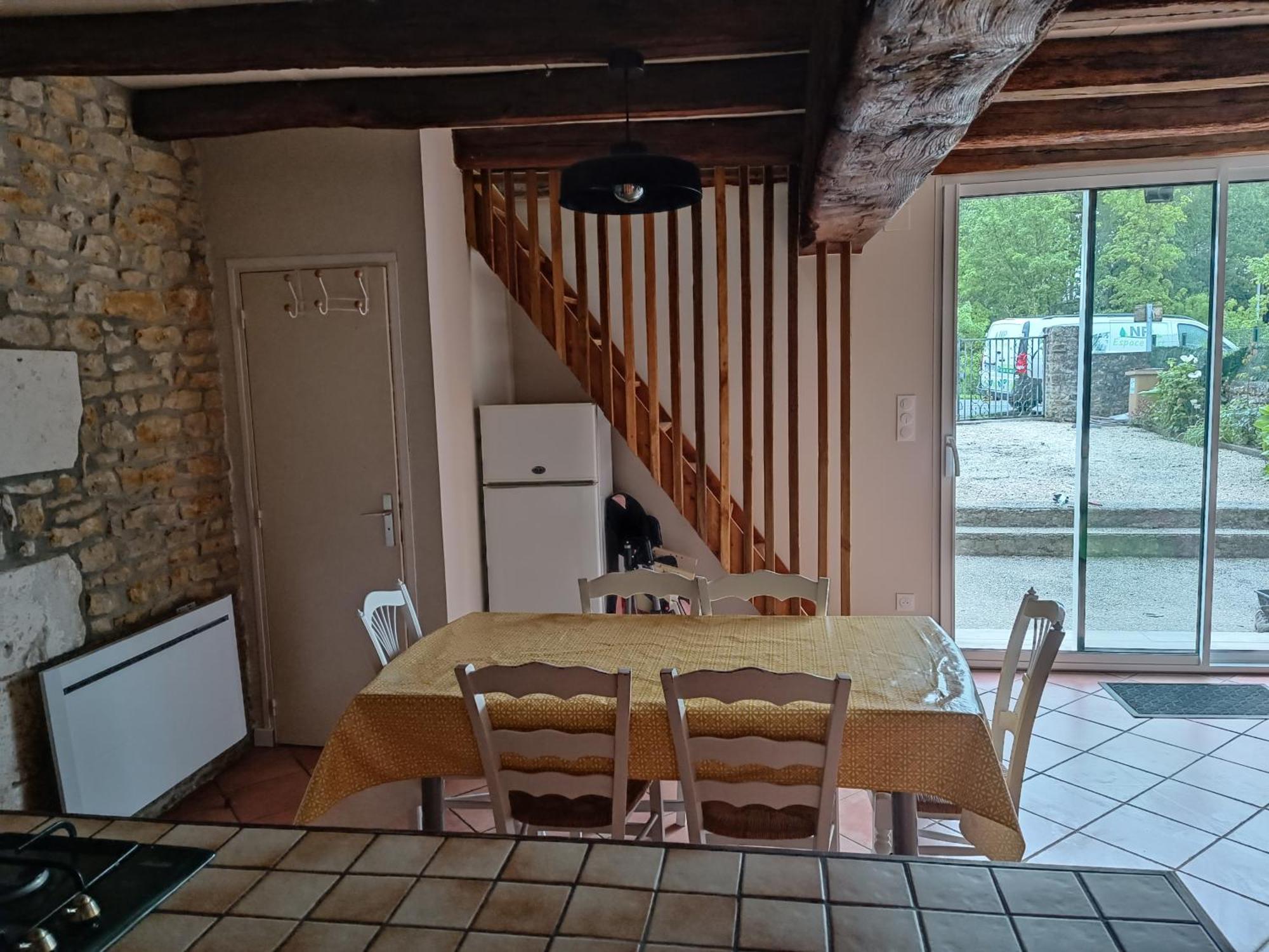 Charmante Maison En Pierres Sainte-Radégonde-des-Noyers Exterior photo